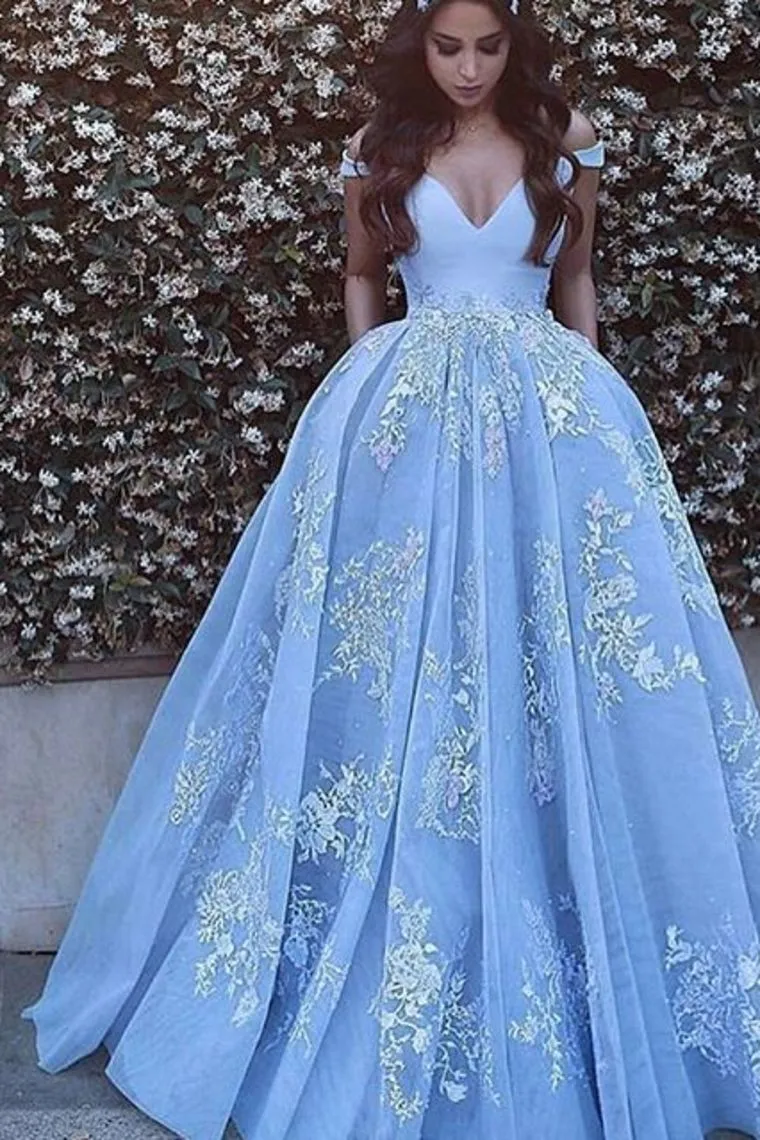 2024 Ball Gown Off The Shoulder Prom Dresses Tulle With Appliques