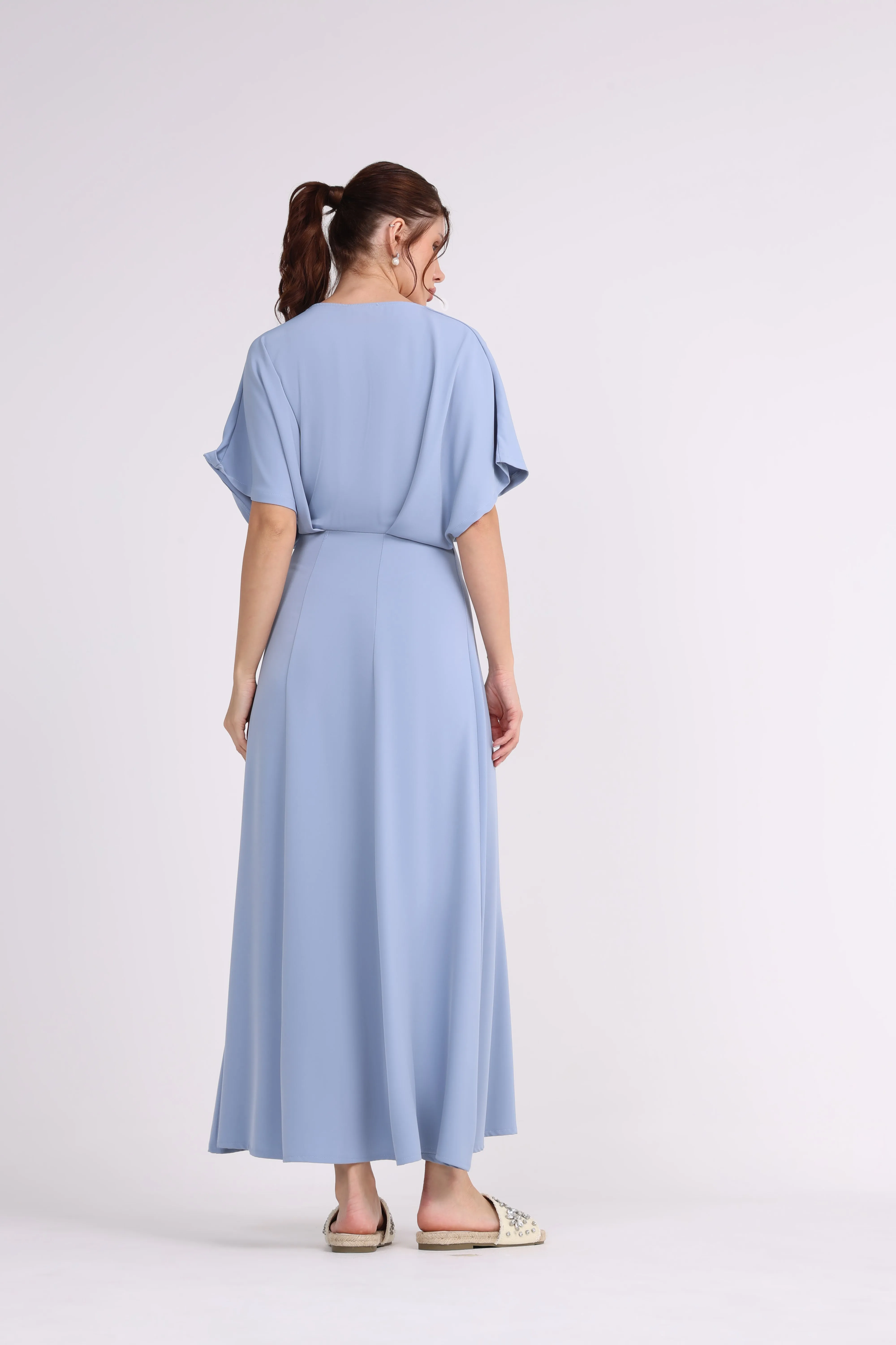 2406181-Solid Overlapped Sleeves Maxi Dress