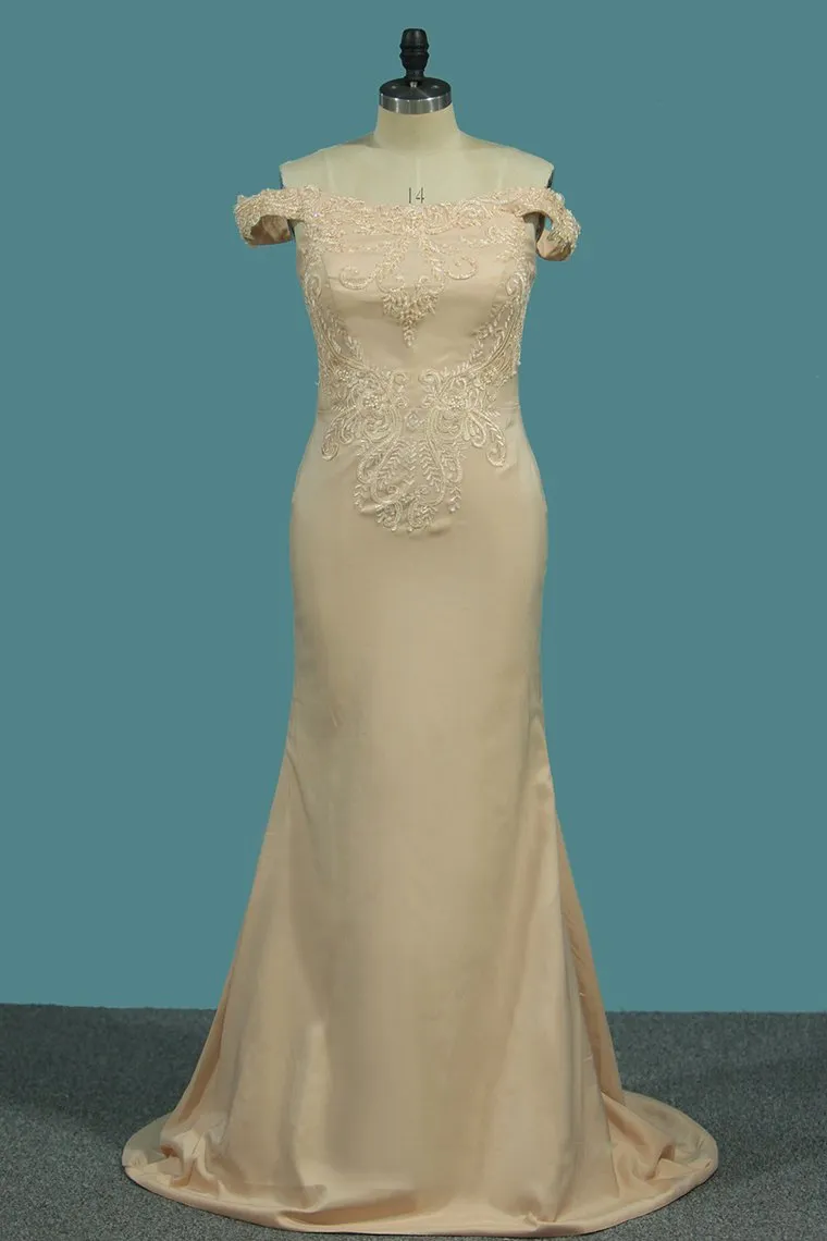 Off The Shoulder Mermaid Prom Dresses Satin With Applique And Beads