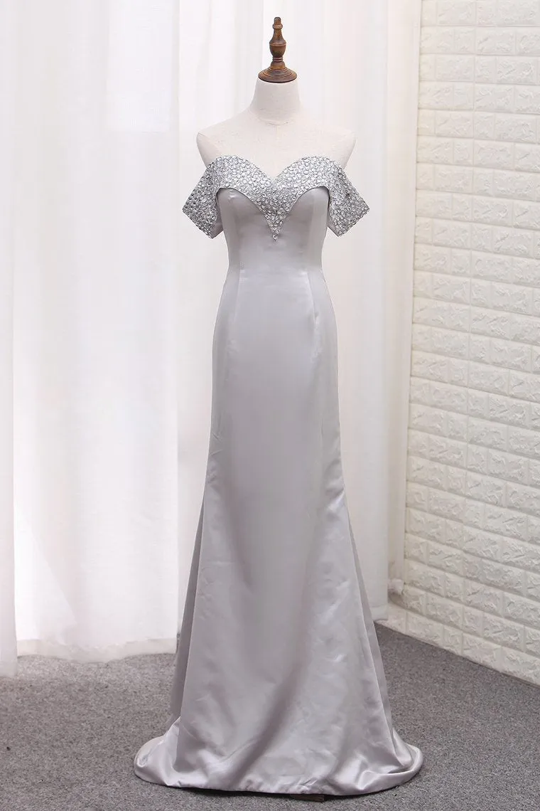 Off The Shoulder Satin Mermaid Prom Dresses With Beading
