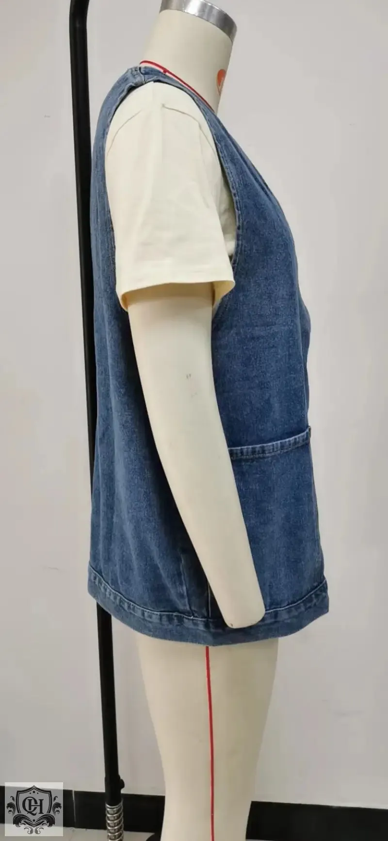 Trendy Sleeveless Denim Vest