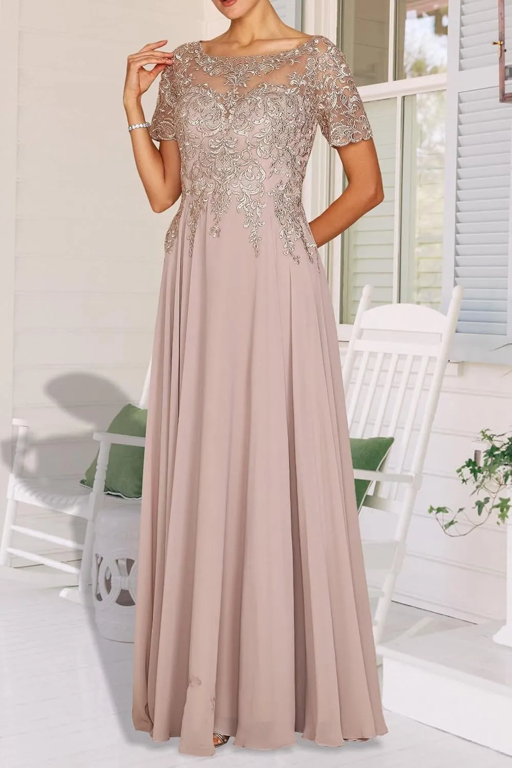 Women's Short Sleeve Chiffon Mother of The Bride Dresses Boat Neck Lace Applique Formal Wedding Guest Evening Gowns